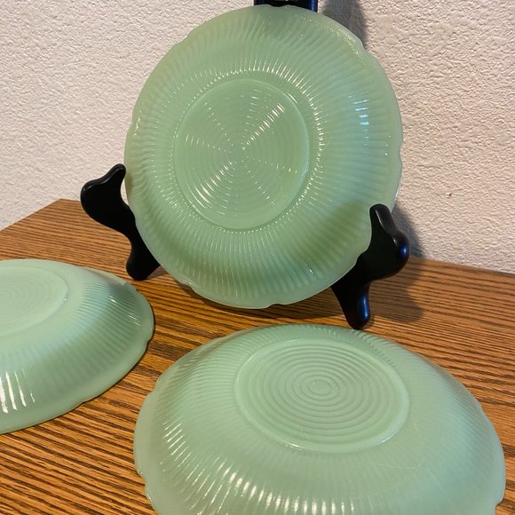 Three Vintage Fire King Green Saucers - Picture 6 of 8